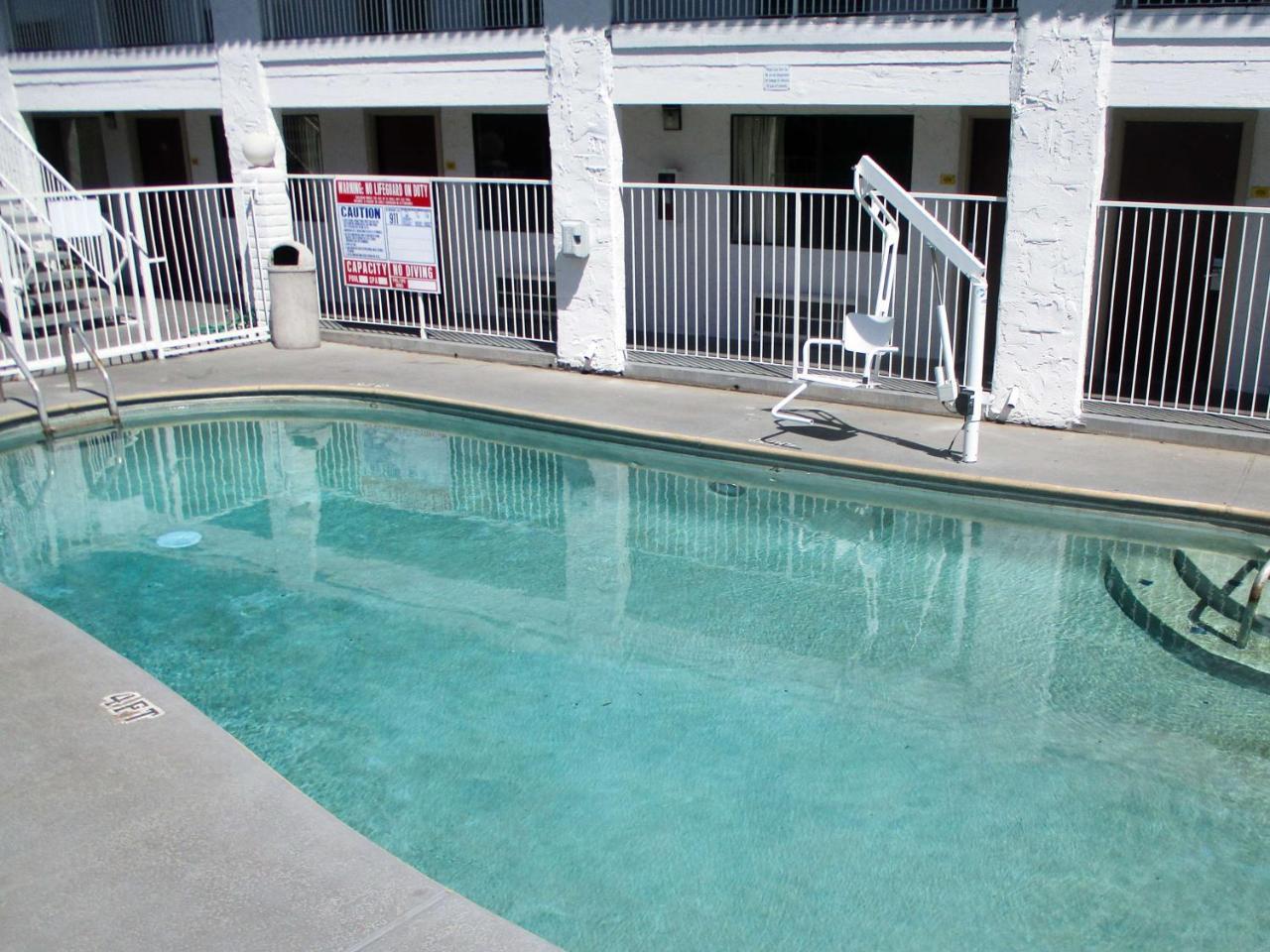 Motel 6-Fresno, Ca Exteriör bild